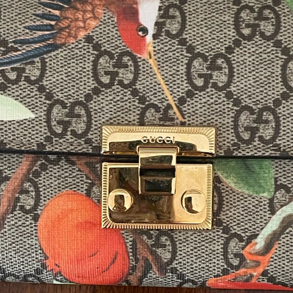 Gucci Floral Wallet on Chain Clutch - Picture 2 of 7